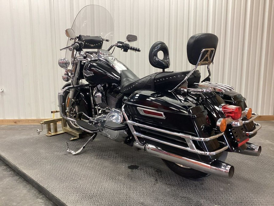 2014 Harley-Davidson Road King® Base