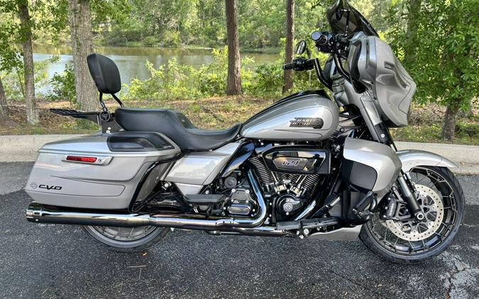 FLHXSE 2023 CVO™ Street Glide®