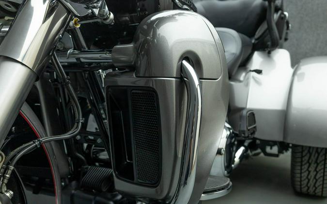 2016 HARLEY DAVIDSON FLHTCUTG TRI GLIDE ULTRA CLASSIC TRIKE
