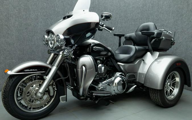 2016 HARLEY DAVIDSON FLHTCUTG TRI GLIDE ULTRA CLASSIC TRIKE