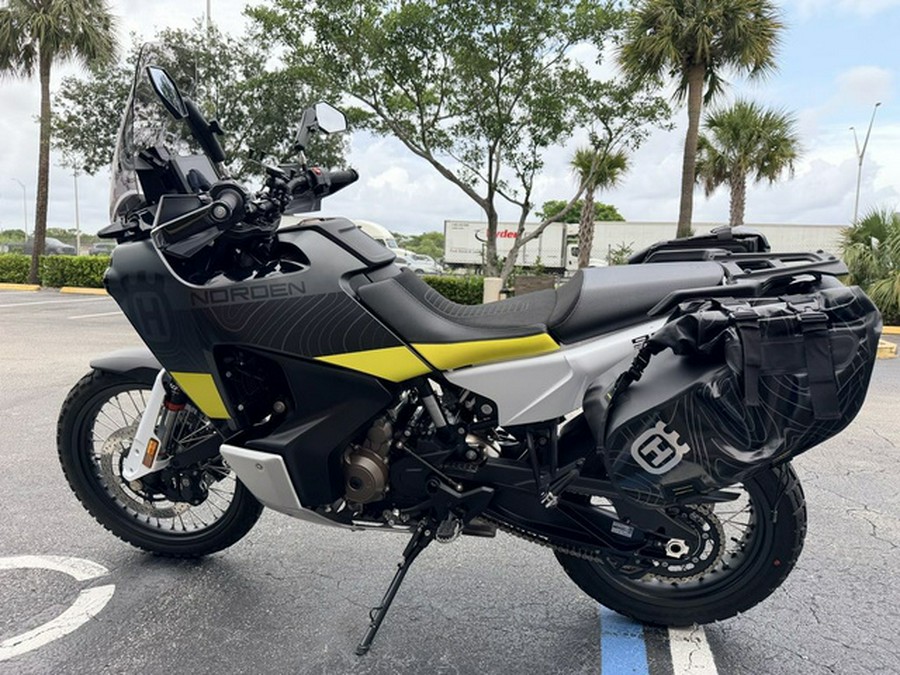 2023 Husqvarna Norden 901