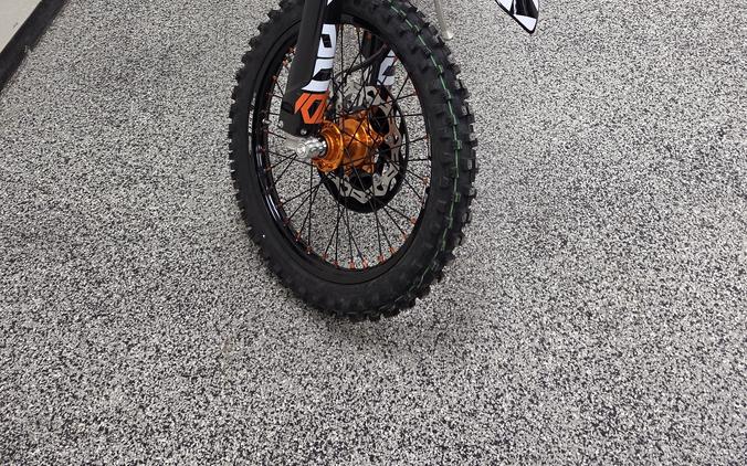2027 KTM 250 XC W - KT9491