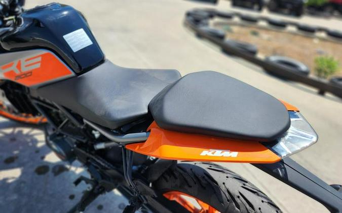 2023 KTM 200 Duke