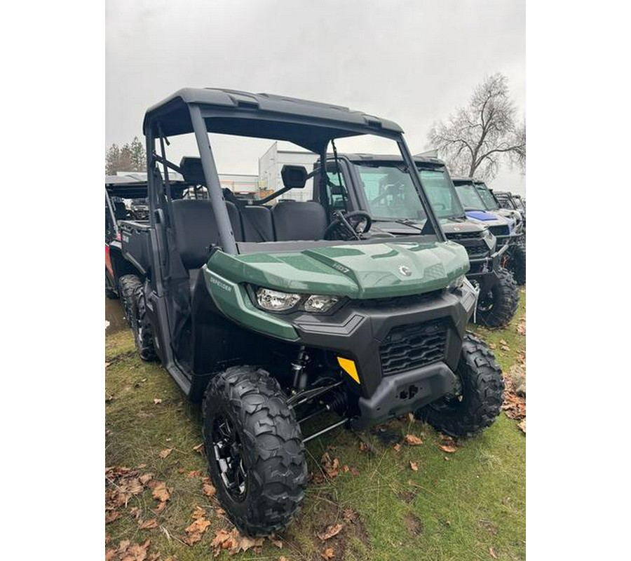 2024 Can-Am® Defender DPS HD7 Tundra Green