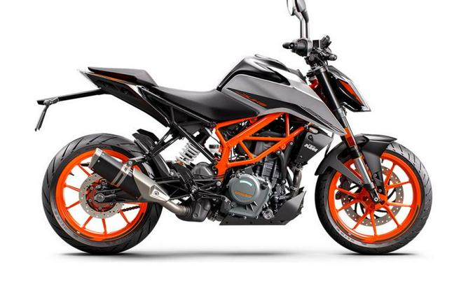 2021 KTM 200 Duke and 390 Duke First Look Preview