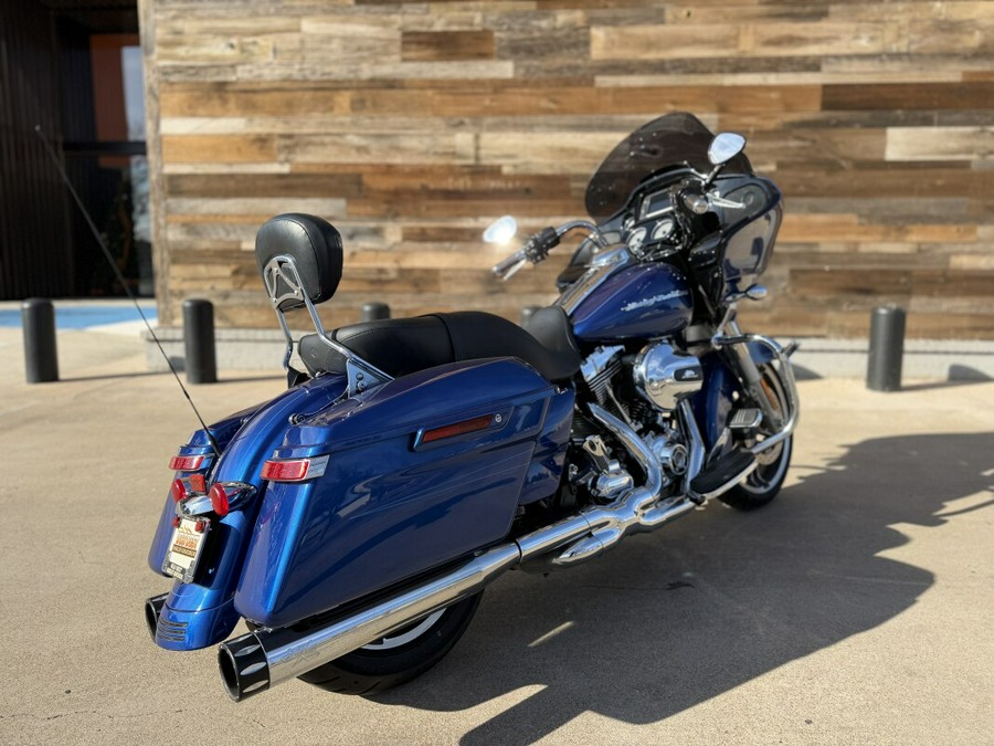 2015 Harley-Davidson® Road Glide® Special Superior Blue