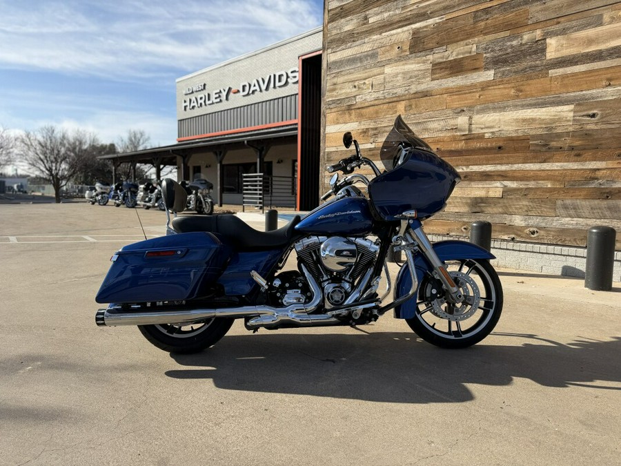 2015 Harley-Davidson® Road Glide® Special Superior Blue