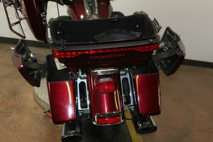 2015 Harley-Davidson® Electra Glide® Ultra Classic® Low Mysterious Red Sunglo