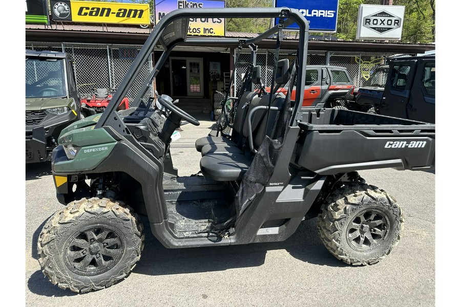 2024 Can-Am Defender HD9