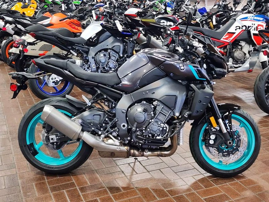 New 2024 Yamaha MT-10