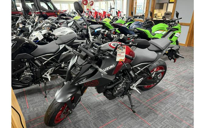2026 GSX-8S - Suzuki