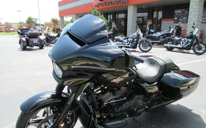 2025 Harley-Davidson FLHX - Street Glide