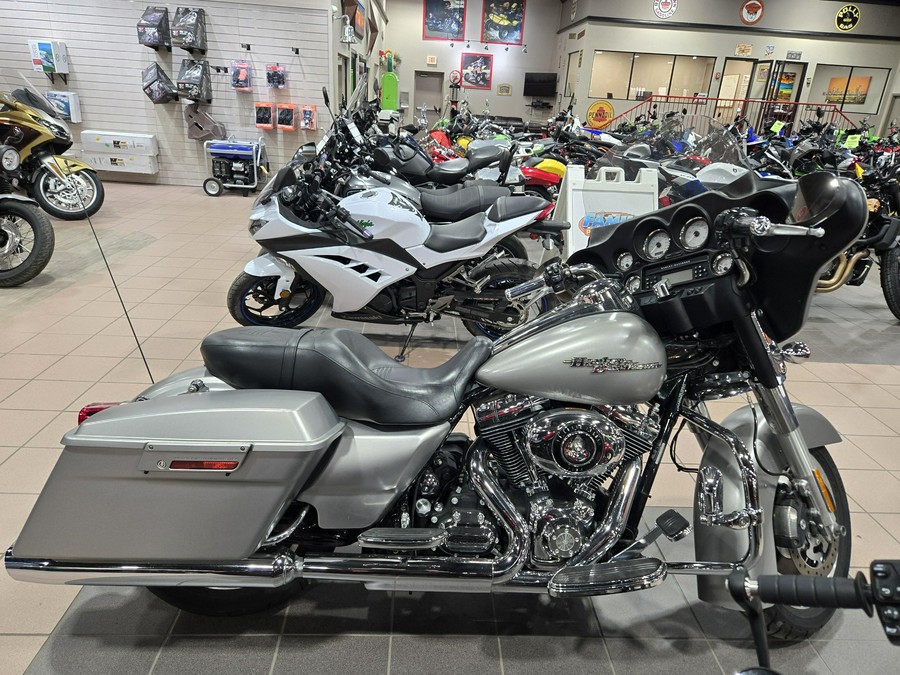 2009 HARLEY STREET GLIDE