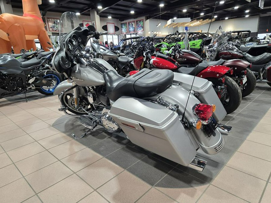 Used 2009 HARLEY STREET GLIDE