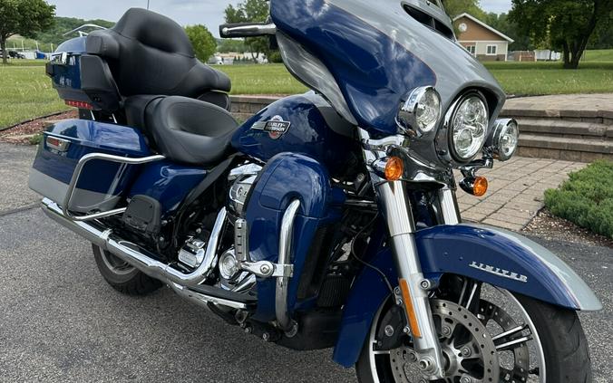 2023 Harley-Davidson® Ultra Limited Bright Billiard Blue/Billiard Gray