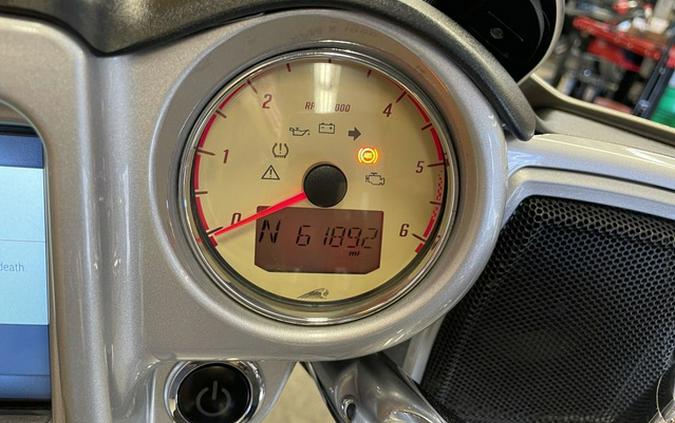 2017 Indian Chieftain Star Silver Over Thunder Black