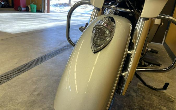 2017 Indian Chieftain Star Silver Over Thunder Black