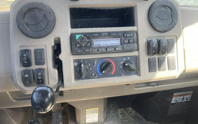 2023 John Deere XUV835R Premium Cab