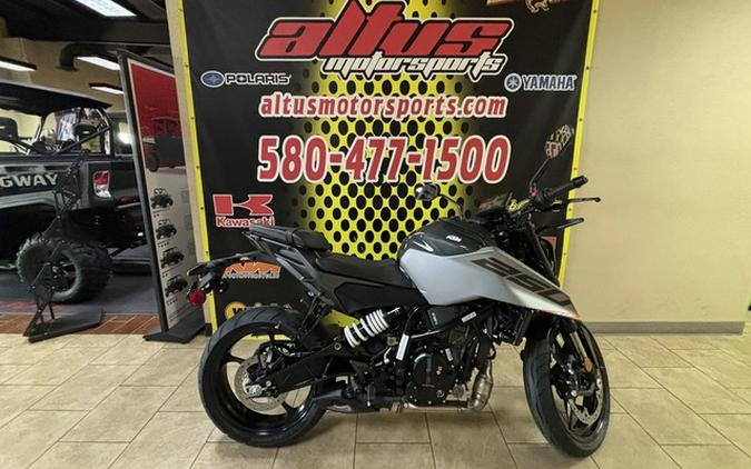 2026 KTM Duke 250