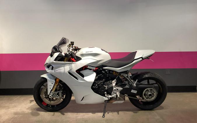 2021 Ducati Supersport S