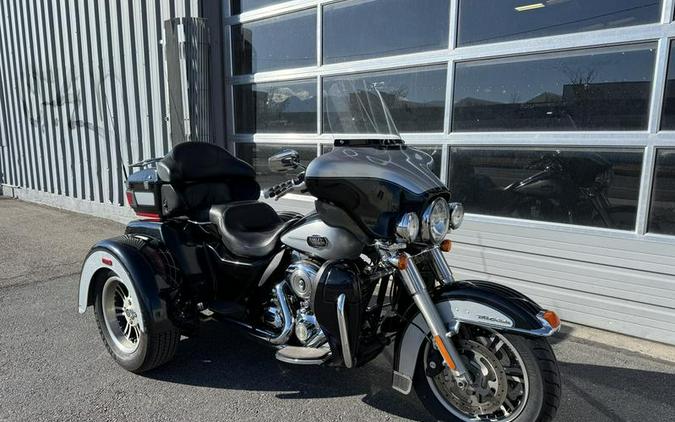 2013 Harley-Davidson® FLHTCUTG - Tri Glide® Ultra Classic®