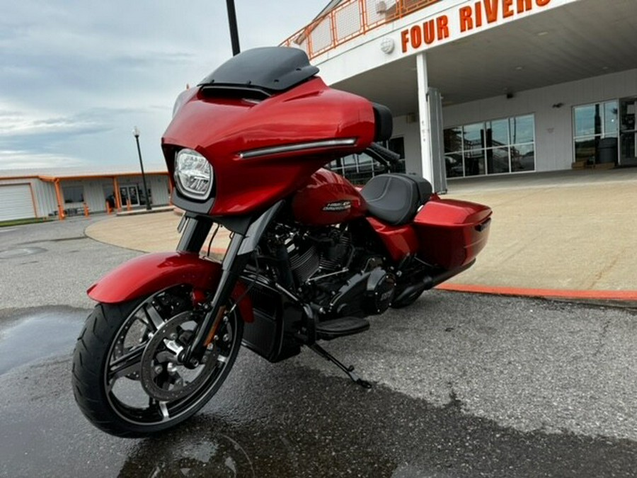 2024 Harley-Davidson Street Glide® Whiskey Fire