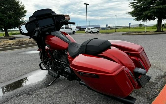 2024 Harley-Davidson Street Glide® Whiskey Fire