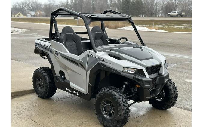 2024 Polaris Industries GENERAL® 1000 Sport