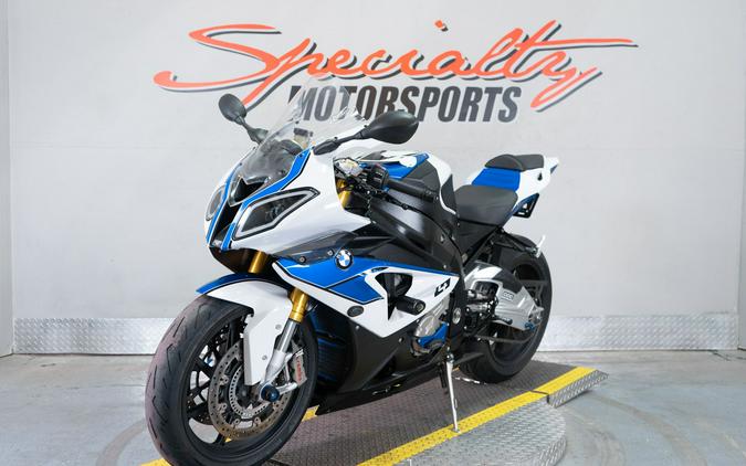 2014 BMW HP4
