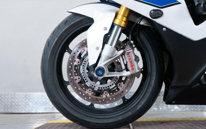 2014 BMW HP4