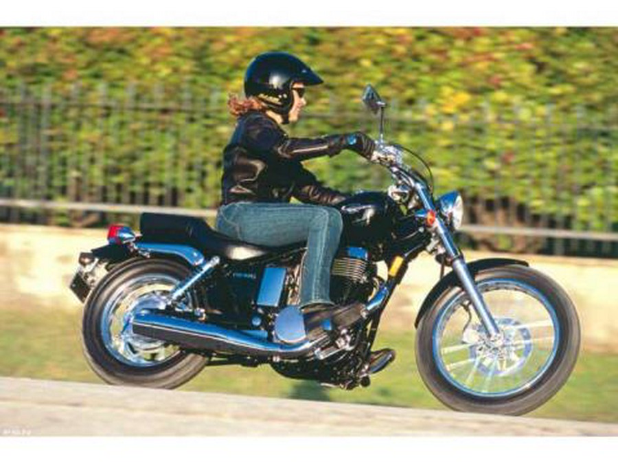 2005 Suzuki Boulevard S40