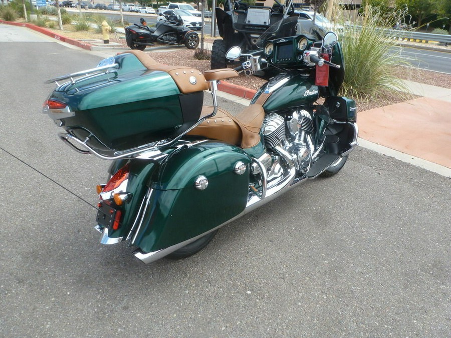 2017 Indian Motorcycle® Roadmaster® Icon Fairway Green
