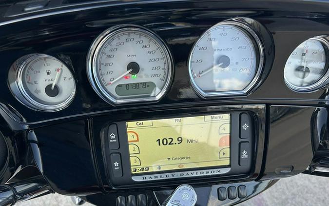 2016 Harley-Davidson FLHXS - Street Glide Special