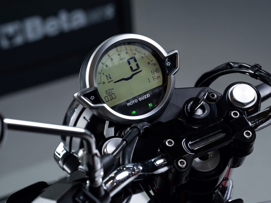 2027 Moto Guzzi V7 Special