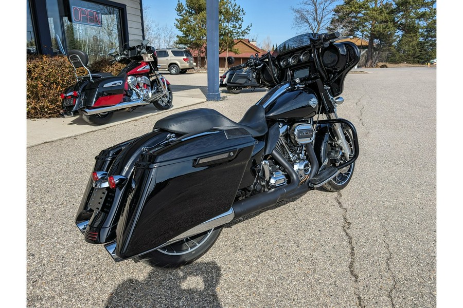 2021 Harley-Davidson® Street Glide Special