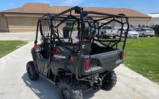 2024 Honda Pioneer 700-4