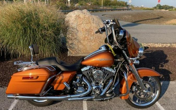 2014 Harley-Davidson® FLHXS - Street Glide® Special