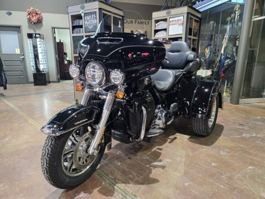 2023 Harley-Davidson® FLHTCUTG - Tri Glide® Ultra