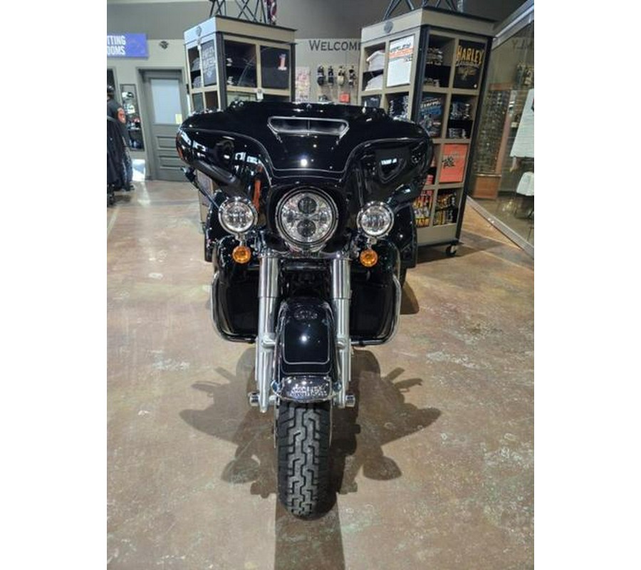 2023 Harley-Davidson® FLHTCUTG - Tri Glide® Ultra