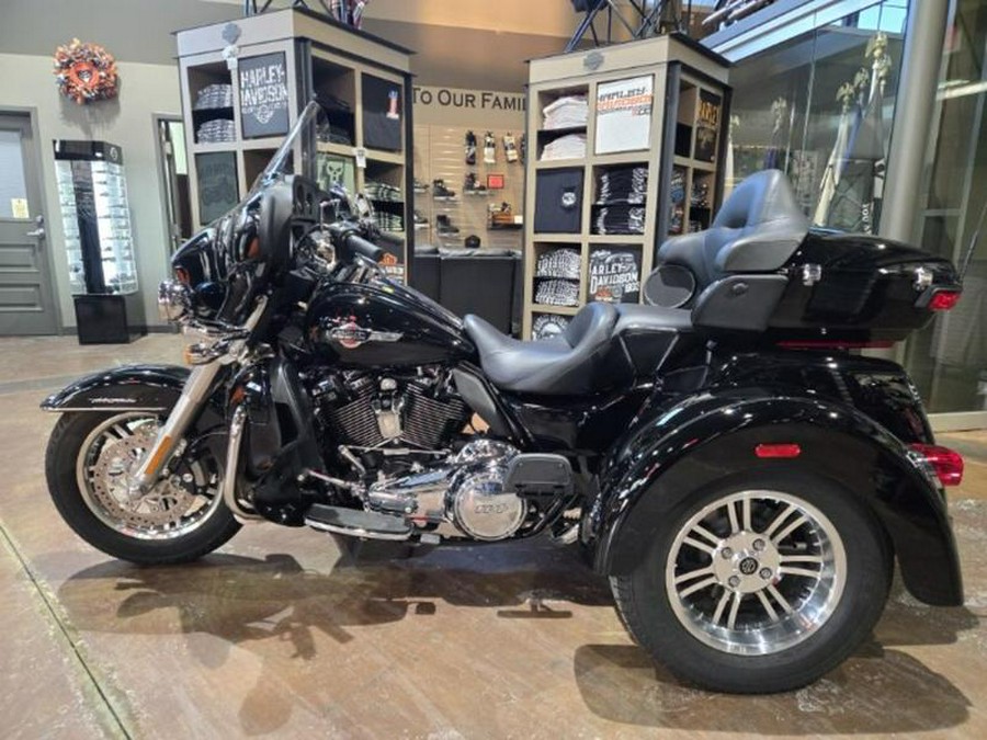 2023 Harley-Davidson® FLHTCUTG - Tri Glide® Ultra