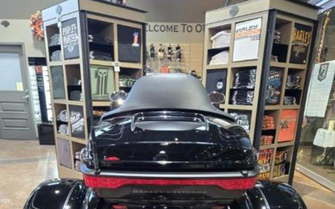 2023 Harley-Davidson® FLHTCUTG - Tri Glide® Ultra