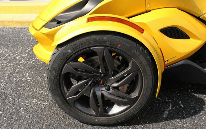 2013 Can-Am Spyder ST-S