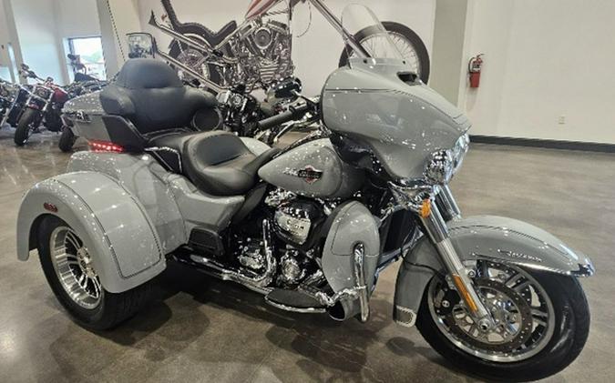 2024 Harley-Davidson Trike FLHTCUTG - Tri Glide Ultra