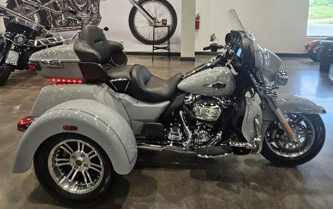 2024 Harley-Davidson Trike FLHTCUTG - Tri Glide Ultra