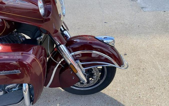 2019 Indian Motorcycle® Roadmaster® Burgundy Metallic