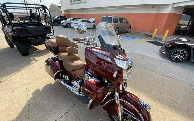 2019 Indian Motorcycle® Roadmaster® Burgundy Metallic