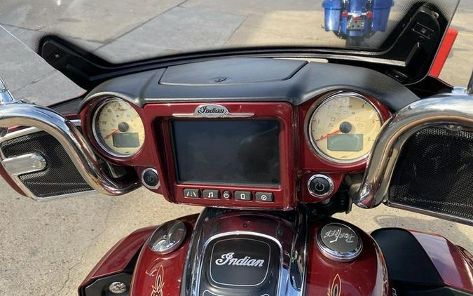 2019 Indian Motorcycle® Roadmaster® Burgundy Metallic