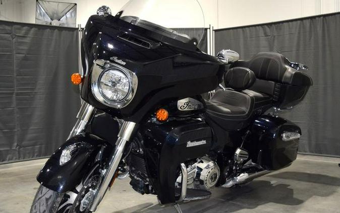 2021 Indian Motorcycle® Roadmaster® Limited Thunder Black Azure Crystal