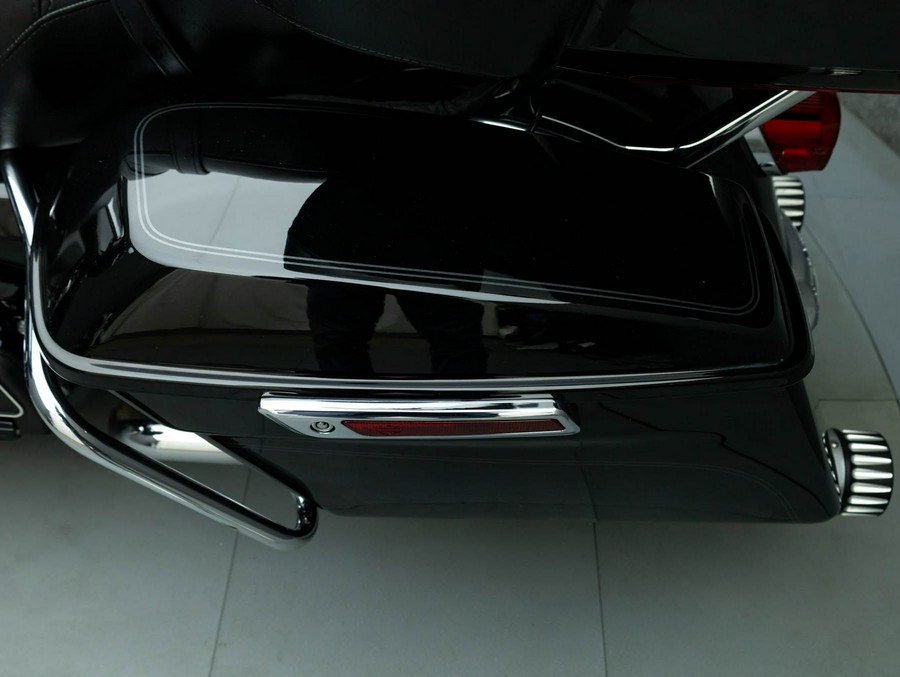 2018 HARLEY DAVIDSON FLHTCU ELECTRA GLIDE ULTRA CLASSIC W/ABS