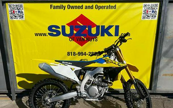 2024 Suzuki RM-Z450 First Look [with RM Army Kit]